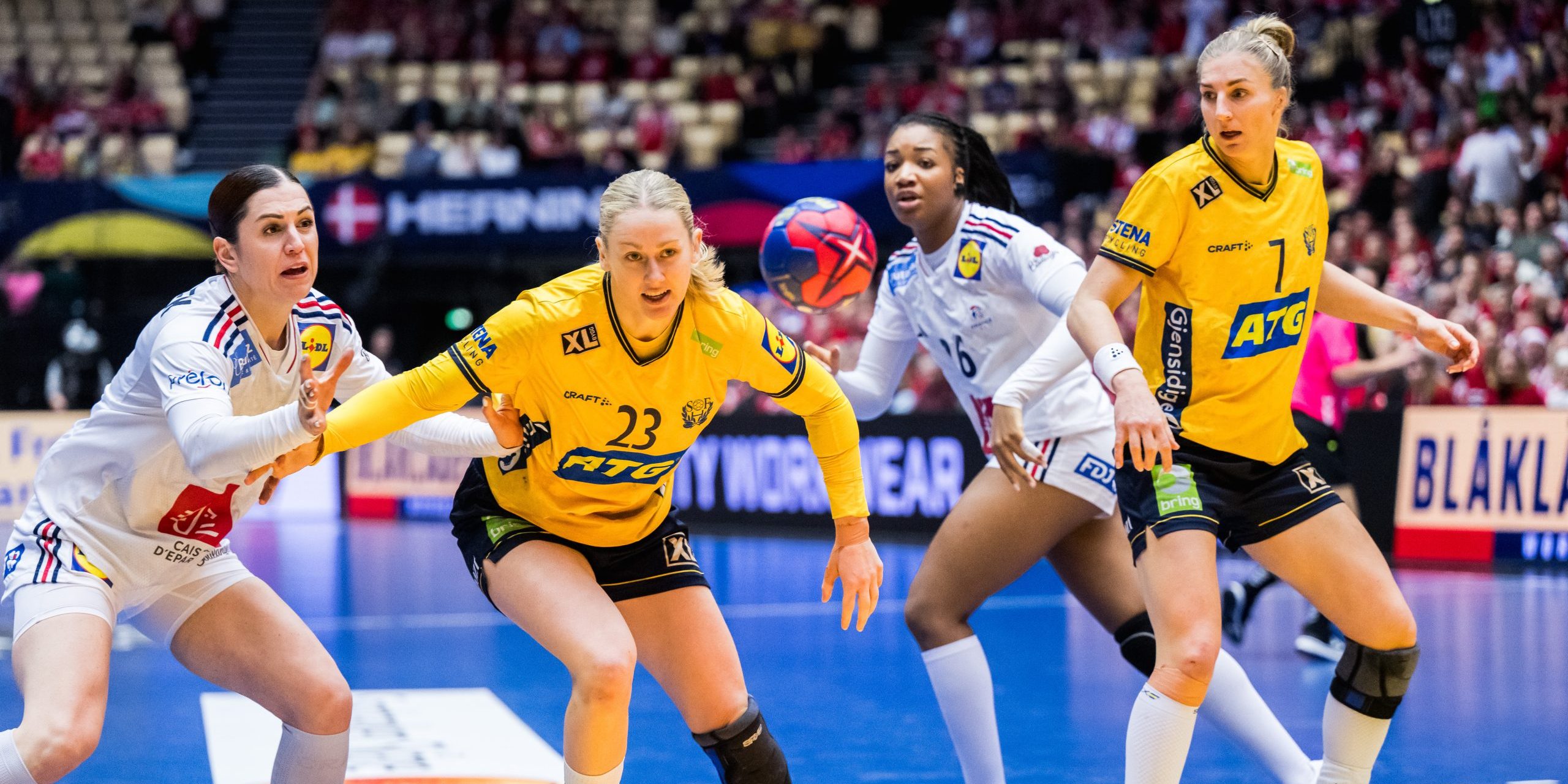 Sverige mot Frankrike i damernas handbolls-EM 2024